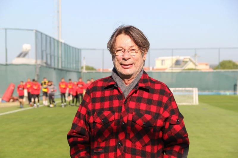 Göztepe Başkanı Mehmet Sepil’den depremzedelere destek
