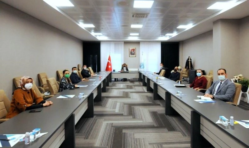 Rektör  Karacoşkun Basın Yayın birimiyle bir araya geldi
