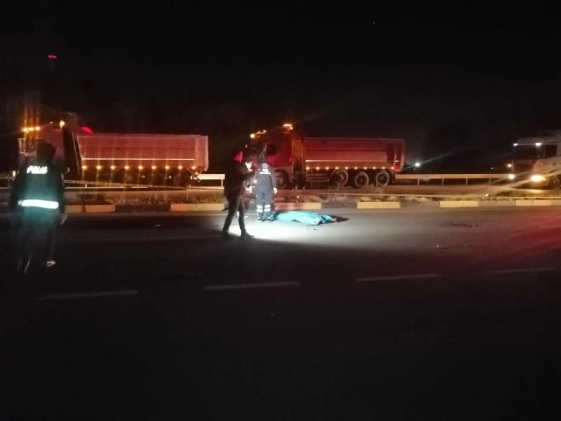 Yayaya çarpıp kaçtı düşen plakası sayesinde yakalandı
