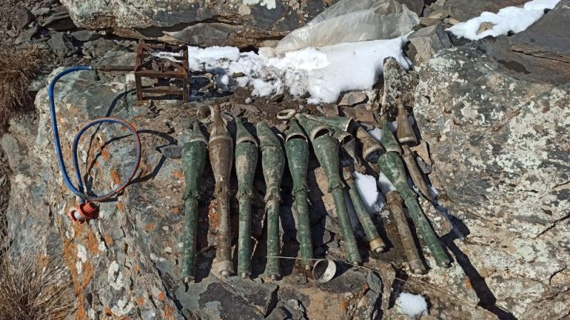 Van’da 10 adet RPG-7 antitank roketatar mühimmatı ele geçirildi
