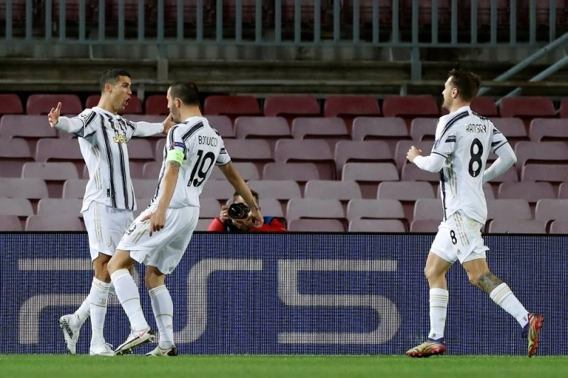 Juventus deplasmanda Barcelona’yı 3-0 mağlup etti
