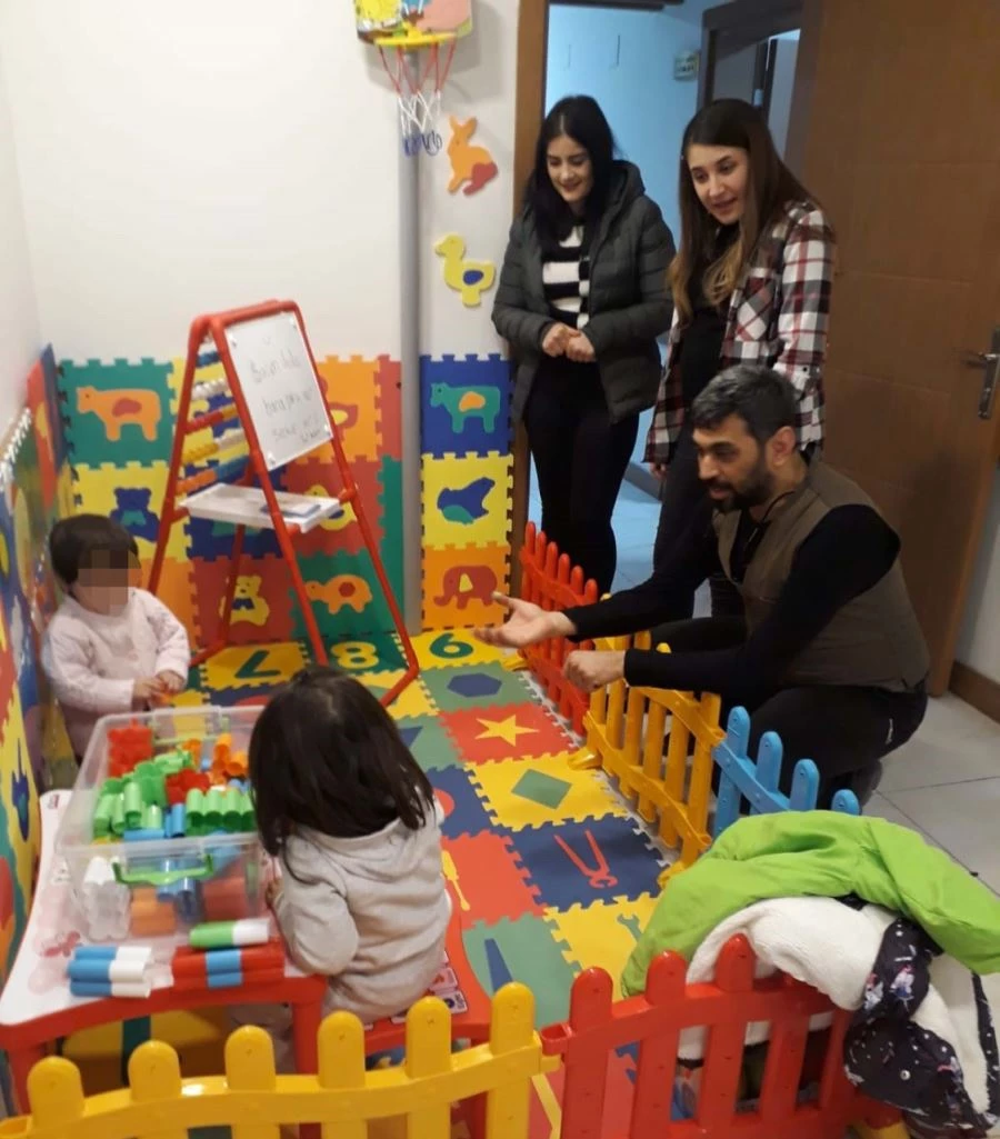 AİLE İÇİ ŞİDDETLE MÜCADELE BÜROSUNDA, ÇOCUKLAR İÇİN OYUN PARKI KURULDU