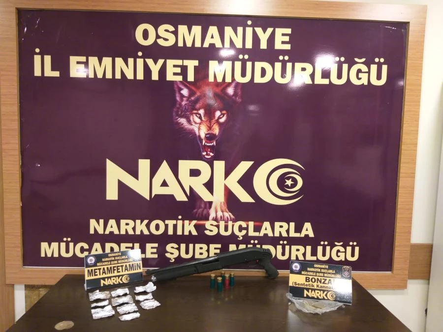 SOKAK SATICILARINA OPERASYON: 10 GÖZALTI