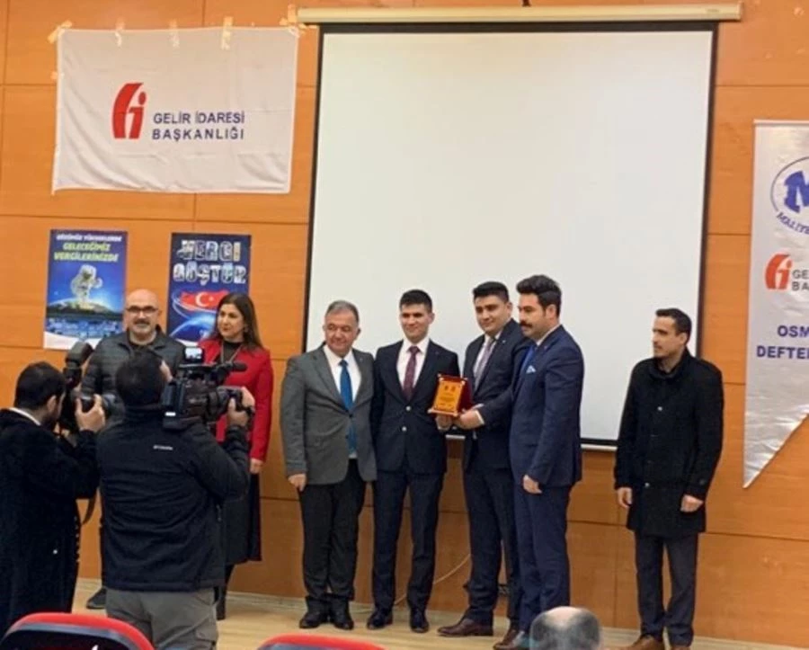 “ÇALIŞIYORUZ, KAZANIYORUZ VE VERGİMİZİ ÖDÜYORUZ” 