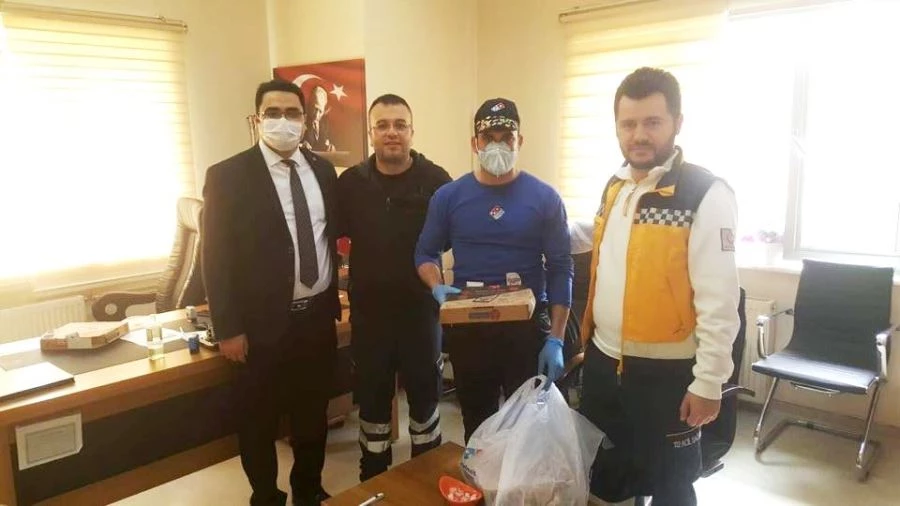 DOMİNO’S PİZZA’DAN SAĞLIK ÇALIŞANLARINA İKRAM