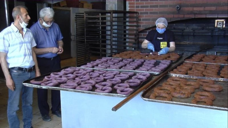 Ekmekten sonra şimdi de ‘mor simit’ görücüye çıktı
