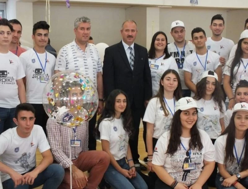 TÜBİTAK Bilim Fuarları’nda Bornova yine zirvede
