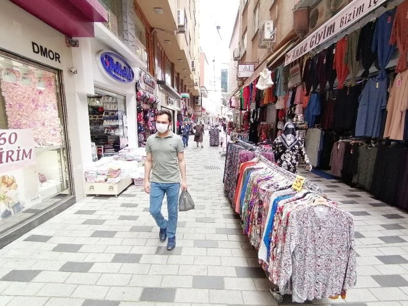 Rizeliler maskesiz sokağa çıkma yasağından memnun
