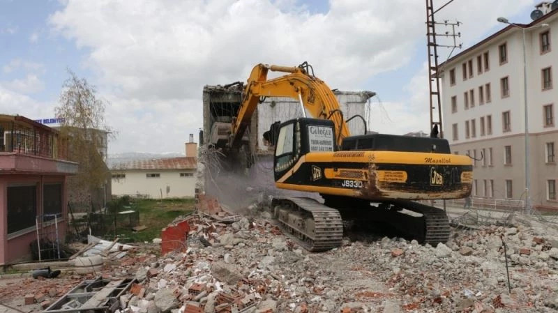 Aziziye şantiyeye dönüştü
