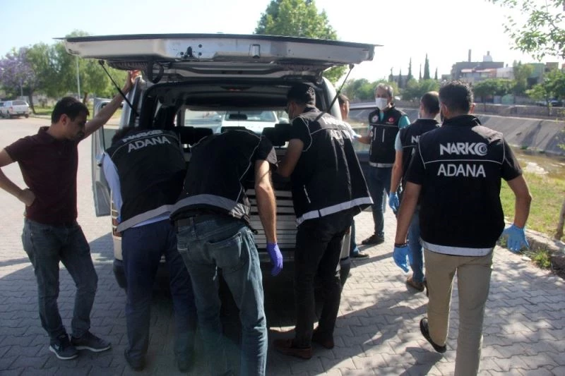 Polisin 5 gün ablukaya aldığı mahallede 3,5 kilo bonzai ele geçirildi
