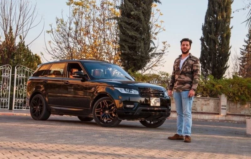 Model Karzan Ibrahim Shingaly: 