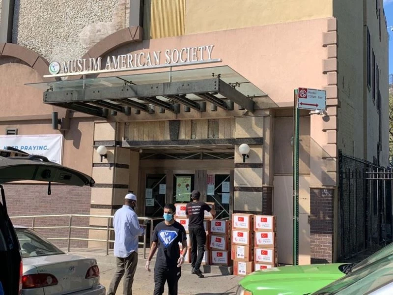 YTB desteğiyle ABD’deki müslüman toplumlara gıda ve hijyen malzemeleri
