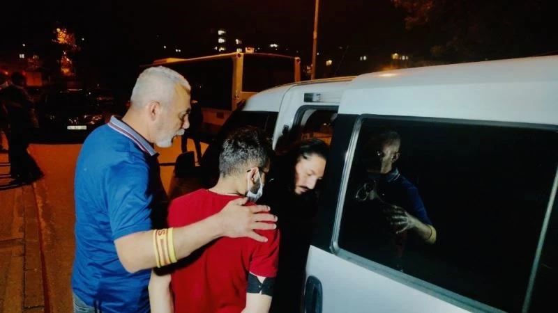 Bursa’da nefes kesen takipte yakalanan şahsın aracından uyuşturucu ve silah çıktı
