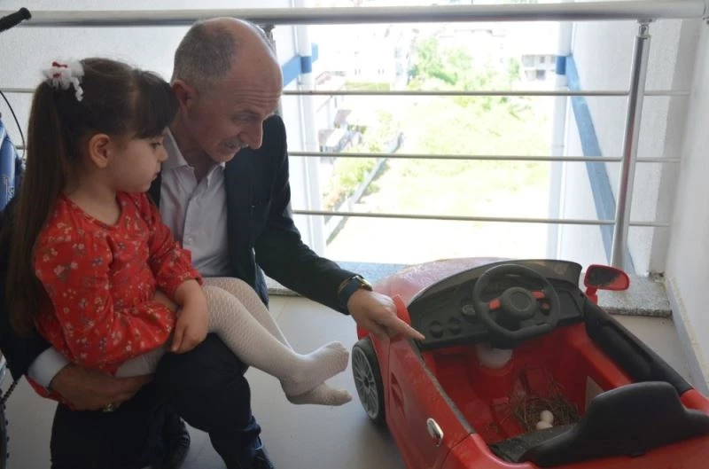 Sokağa çıkmamak için öyle bir nedeni var ki
