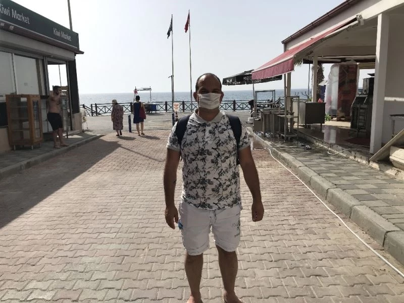 Sinüzit hastası genç denize girebilmek için yardım bekliyor
