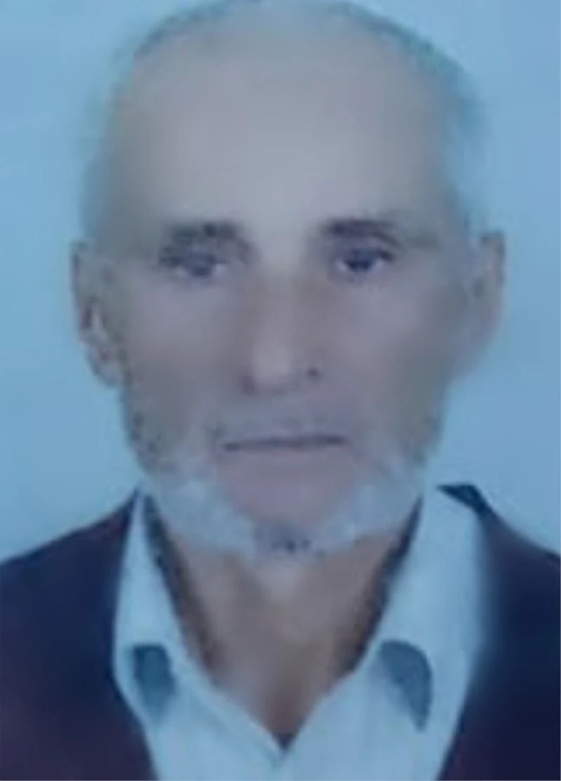 Kanepeden düşüp kafasını sehpaya çarpan yaşlı adam hayatını kaybetti
