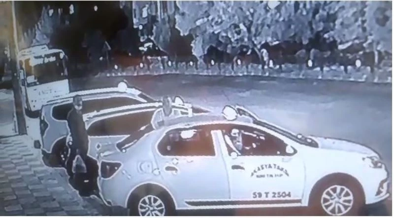 Kimliği belirsiz gaspçı taksicilerin korkulu rüyası oldu
