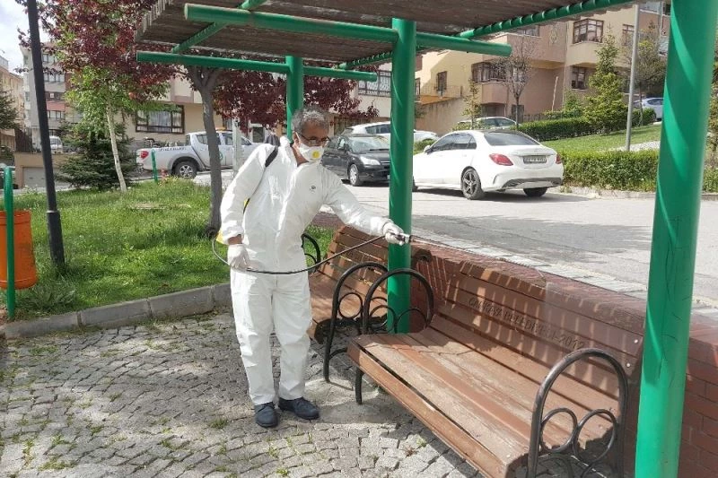 Çankaya parklarına ilaçlı dezenfekte
