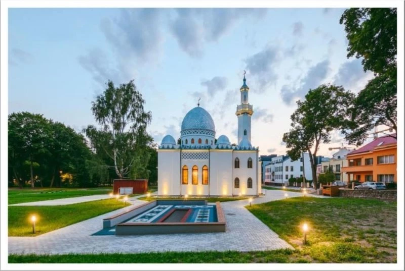 Tıka, Litvanya’daki Kırım ve Karay Türklerini unutmadı
