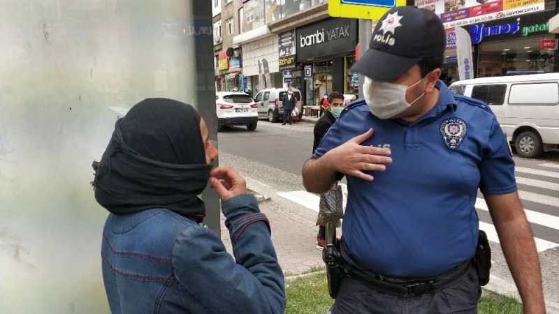 Kimliksiz dilenci polise zor anlar yaşattı
