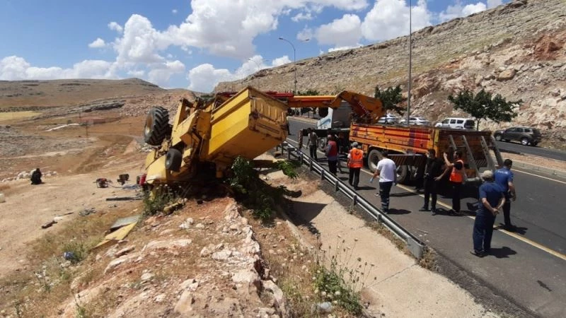 Devrilen biçerdöverin altında kalan işçi öldü
