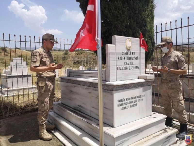 Jandarma Genel Komutanlığından şehit kabirlerine bakım
