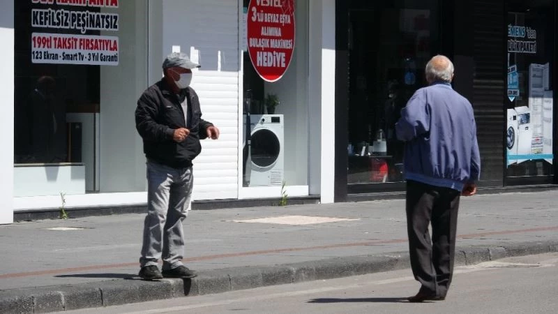 Bayramın ilk gününde vatandaşlar özgürlüğün tadını çıkarttı
