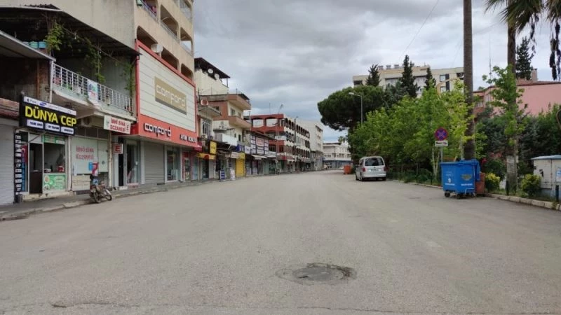 İslahiye’de sessiz sedasız bayram
