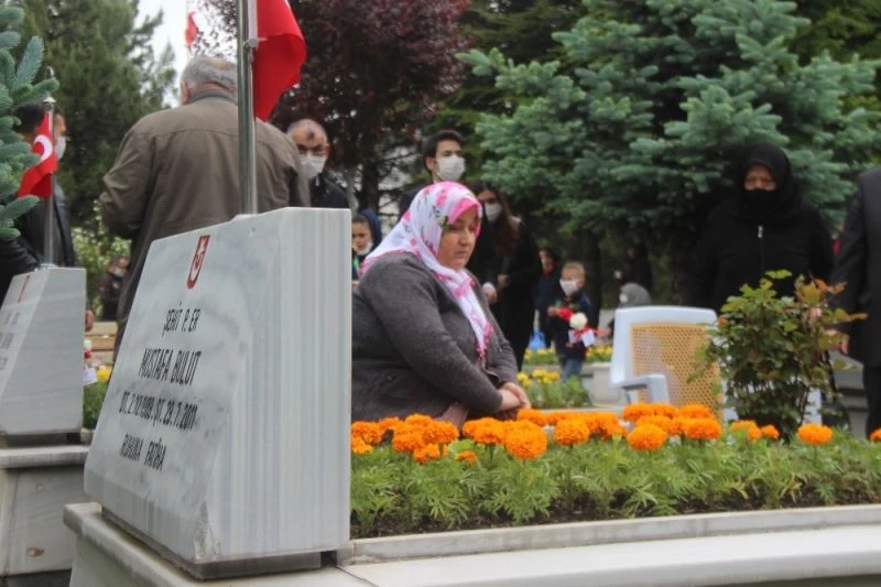 Şehit annesi Hayriye Eraslan: “3 aydan sonra oğluma kavuştum”
