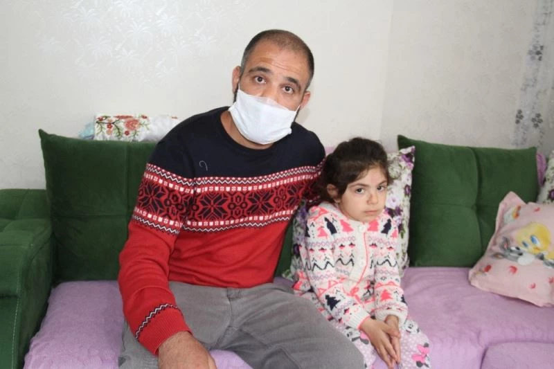 (Özel)Evinin önünde araba çarpan küçük kız korkudan sokağa çıkamıyor
