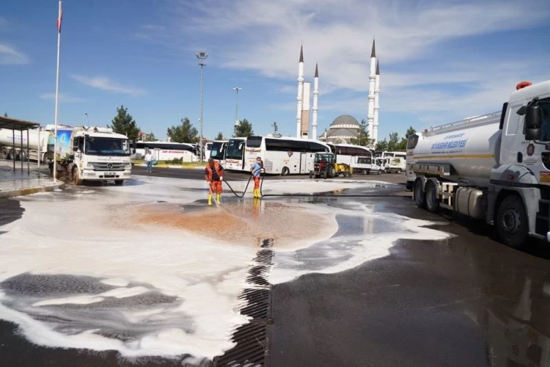 Büyükşehir Belediyesi Otogar’da A’dan Z’ye temizlik çalışması yürüttü
