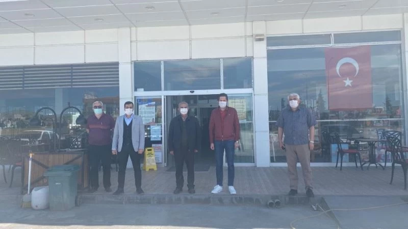 İş insanından güvenlik güçlerine tatlı ikramı
