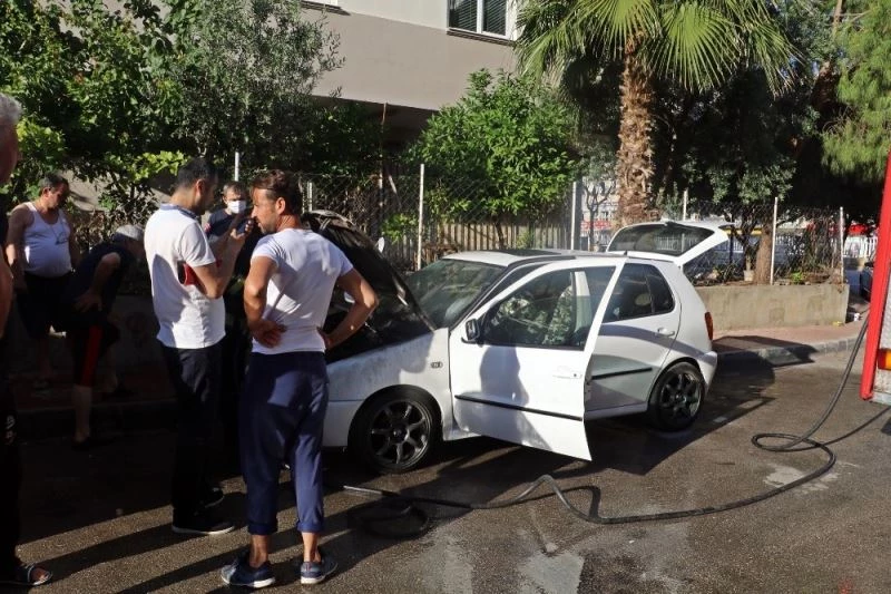İki hafta önce aldığı otomobil, kontağı çevirmesiyle alev aldı
