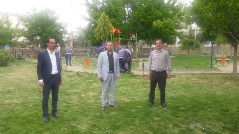 Dicle Müftüsü Akın namaz kılınacak alanlarda incelemelerde bulundu
