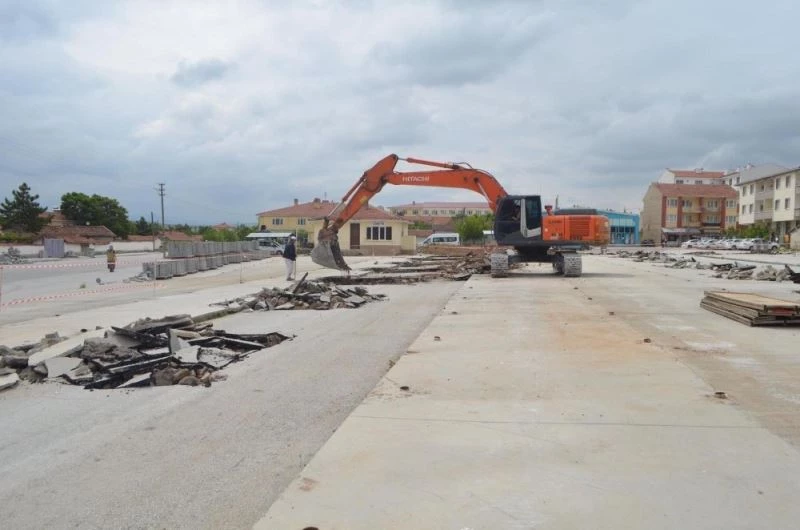 Beylikova’da yeni inşaatlar başladı
