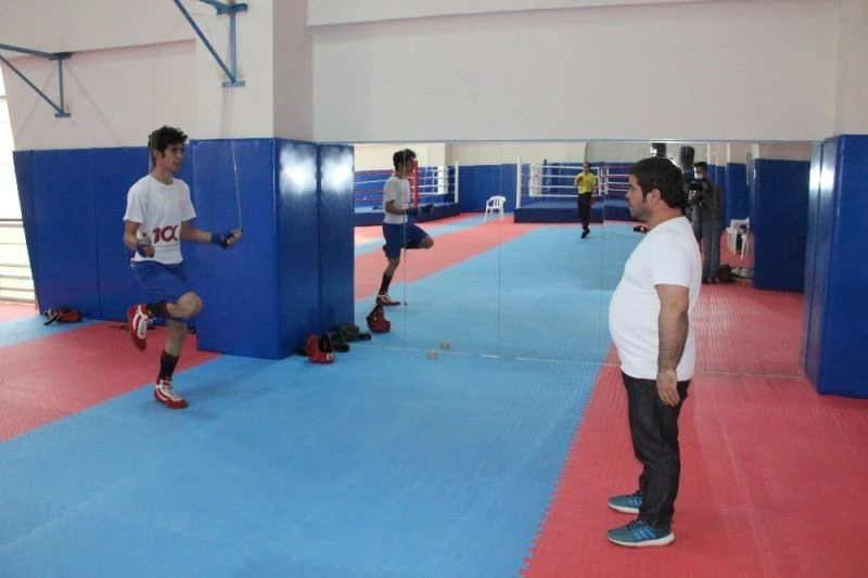 Boks Milli Takımlar  Antrenörü Döndü: 