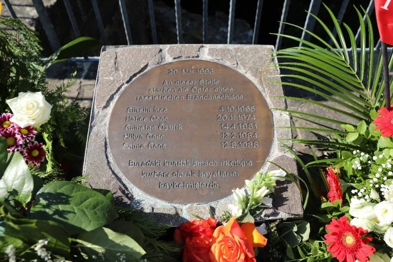 Almanya’da Solingen kurbanları 27’nci yılında anıldı
