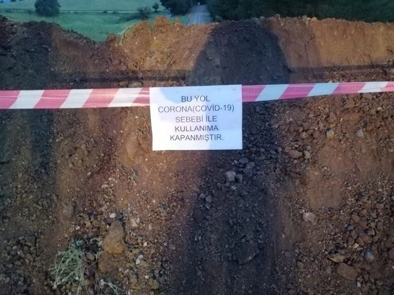 Emet ilçesine Tavşanlı’dan gelen tali yollar kapatıldı
