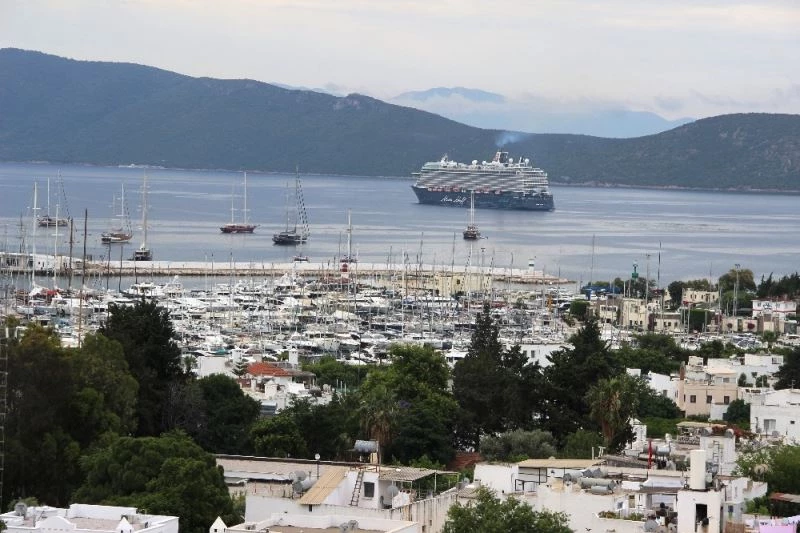 Denizdeki 45 günlük esaret bitti
