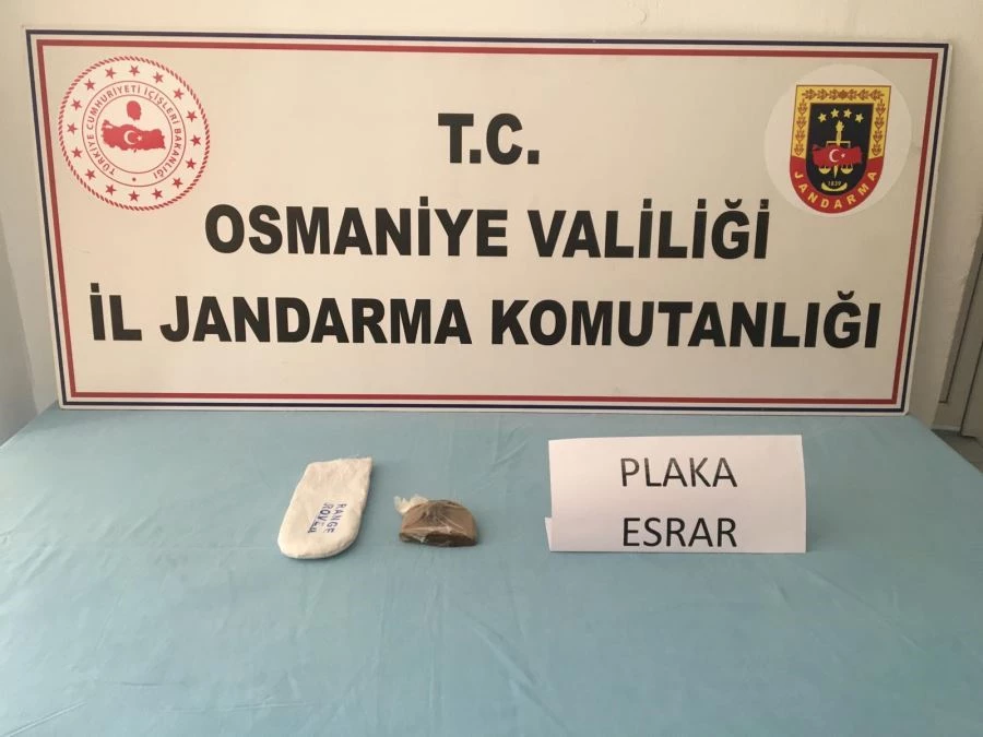 OSMANİYE’DE 250  GRAM PLAKA ESRAR YAKALANDI