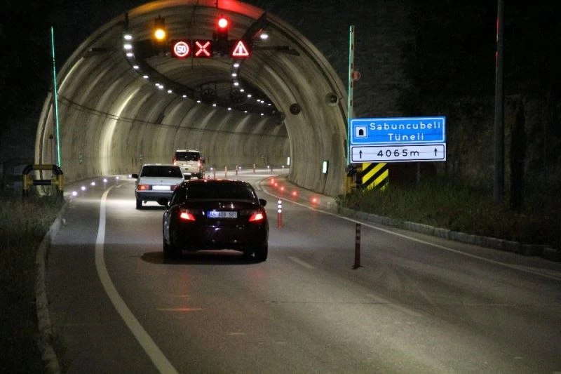 Kısıtlamanın bitmesiyle İzmir-Manisa arası seyahat başladı
