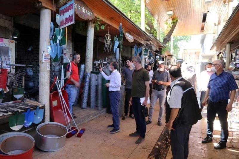 Başkan Kılınç, oturakçı pazarı esnafıyla bir araya geldi
