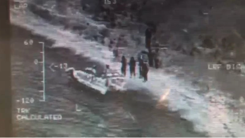 Yunanlılar göçmen botunu patlattı; 1 ölü
