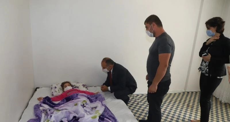 Makam aracını lenfoma kanseri minik kıza tahsis etti
