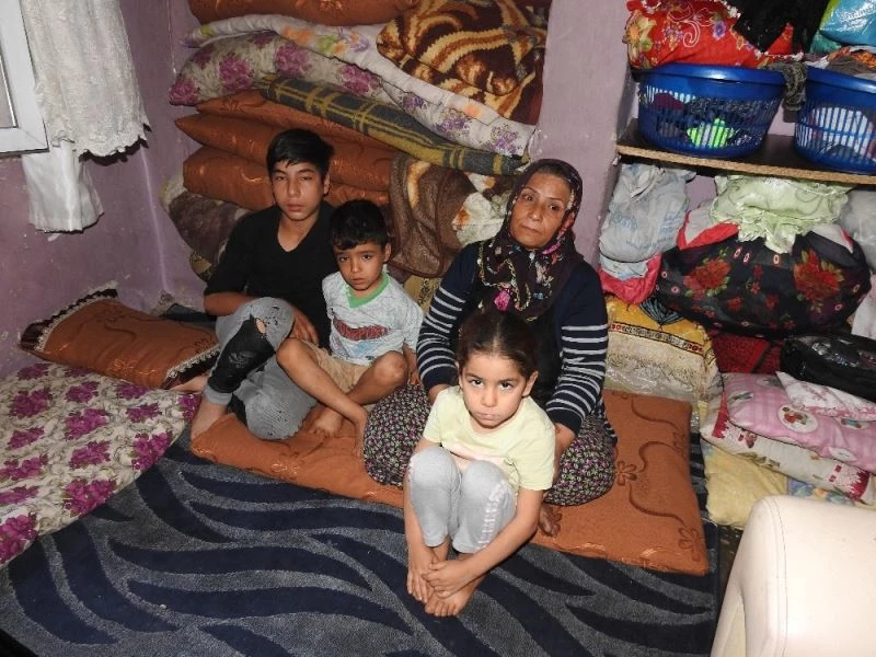 Şehrin göbeğinde 10 yıldır karanlıkta yaşıyorlar
