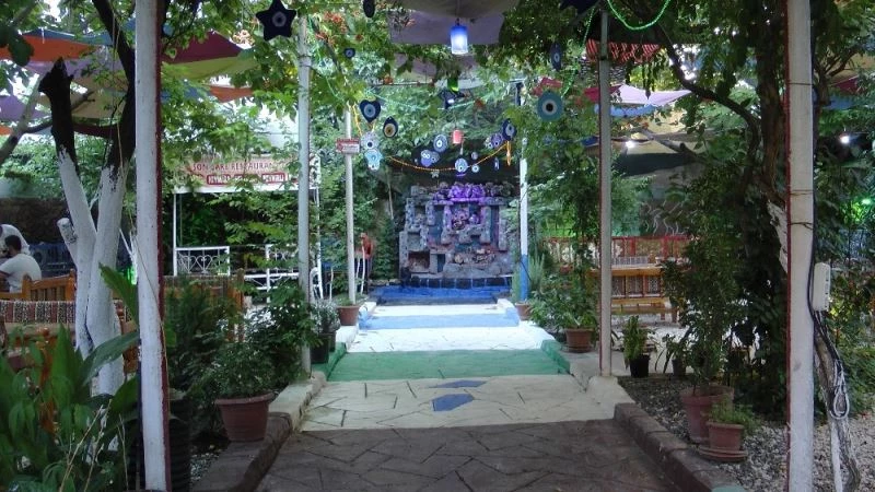 Sınırın sıfır noktasındaki çay bahçeleri tam gün hizmet vermeye başladı
