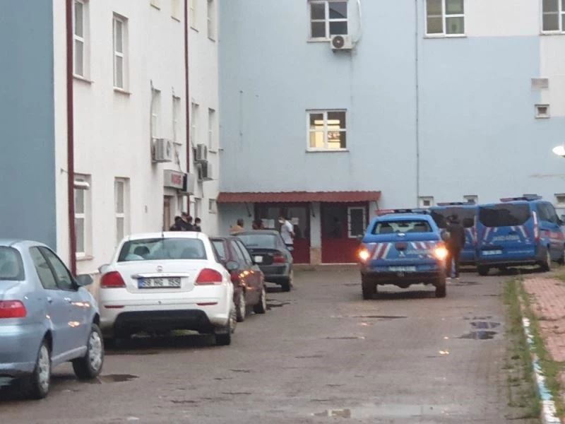 Şarkışla’da yıldırım düşmesi sonucu bir kişi hayatını kaybetti
