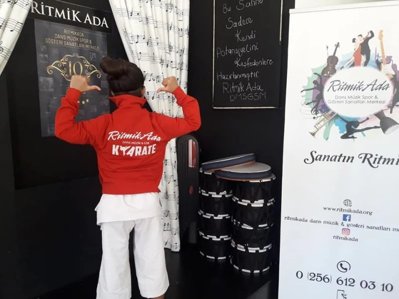 Türkiye Şampiyonu Anıl Mert İmre, Kuşadası’nın gururu oldu
