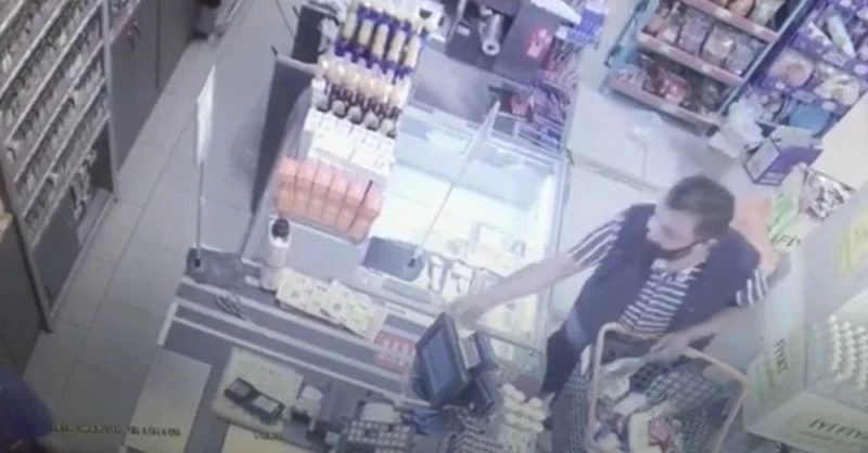 Alışveriş bahanesiyle girdiği marketlerden sigara çalan hırsız tutuklandı
