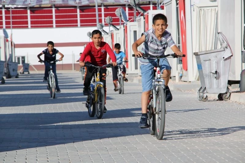 Elazığ’da deprem sonrası 2 bin 131 aile konteyner evlerde yaşamaya başladı
